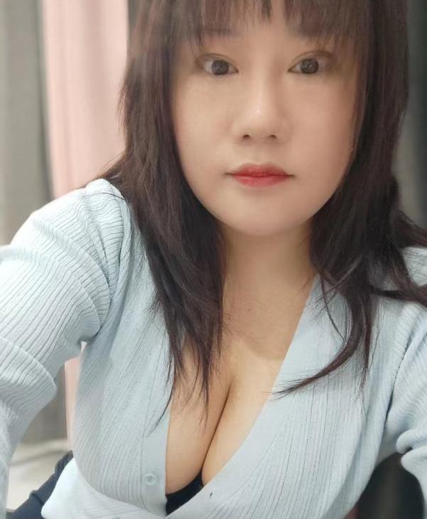 巨乳莎莎